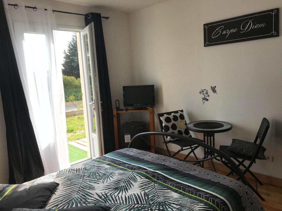 Chambre En Ardeche Du Sud Saint-Remeze Exterior photo